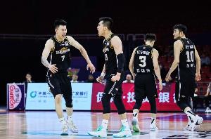 張鎮(zhèn)麟：有人來有人走&職業(yè)球隊如此 君哥會退役 我和倫哥會走