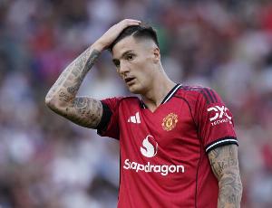 薩哈：在曼聯(lián)中場(chǎng)問(wèn)題解決之前，舍什科在場(chǎng)上會(huì)有些吃力