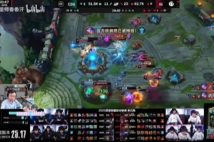 水晶哥：Theshy為什么不保kda啊，我懂你啊你知道觀(guān)眾想看什么