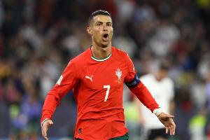 世預(yù)賽射手榜：C羅38球距離榜首只差1球，梅西36球、萊萬31球