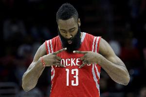 楊毅：哈登很接地氣故深受大家喜愛 離開火箭后的選擇并不妥當(dāng)