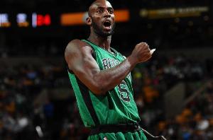 自97賽季有統(tǒng)計(jì)以來(lái) 加內(nèi)特被走步最多 吉諾比利0走步場(chǎng)次最多