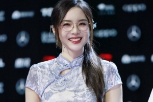 余霜分享網(wǎng)友拍照“青衫煙雨客”：感恩的心?。。。?！