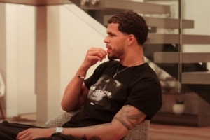 小波特：一個(gè)男人可與千萬個(gè)女人發(fā)生關(guān)系 但不想自己的女人這樣