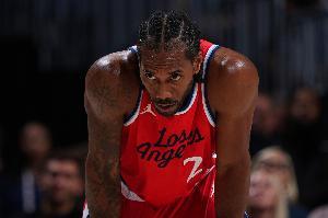 美記：規(guī)避工資帽可用間接證據(jù)佐證 但蕭華不會(huì)貿(mào)然行動(dòng)&避免訴訟