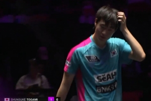 吳晙誠(chéng)3-2險(xiǎn)勝戶上隼輔，晉級(jí)中國(guó)澳門冠軍賽16強(qiáng)將戰(zhàn)林詩(shī)棟