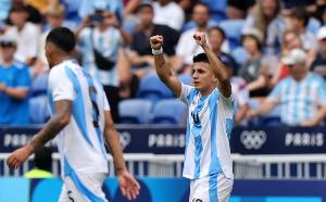 TyC：阿爾馬達(dá)原本有望首發(fā)對(duì)陣厄瓜多爾，但球員受傷出戰(zhàn)存疑