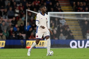 阿達拉比奧尤：生涯首秀是代表曼城1-5輸給藍軍；兒時偶像有很多