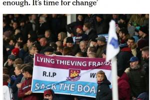 TA：西漢姆球迷計(jì)劃在下周六對(duì)陣水晶宮比賽時(shí)，抗議球隊(duì)董事會(huì)