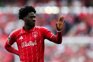 電訊報：諾丁漢森林后衛(wèi)埃納遭遇嚴重傷病，可能缺陣至今年年底