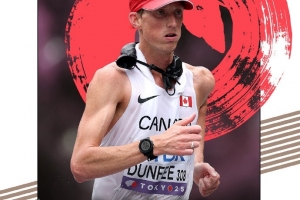 首金！加拿大選手鄧菲奪得男子35公里競走冠軍，周應(yīng)成排名第四