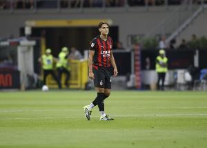 都體：魔笛和拉比奧特是米蘭固定首發(fā)，里奇踢不上球進不了國家隊