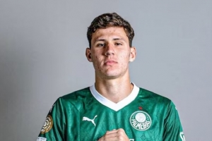 記者：巴薩、阿森納等隊有意19歲“巴西赫伊森”貝內(nèi)德蒂