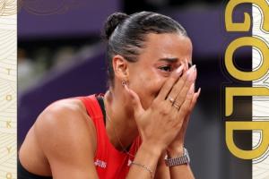 爆冷！坎邦吉12秒24破國(guó)家紀(jì)錄奪女子100米欄金牌，奧運(yùn)冠軍僅第4