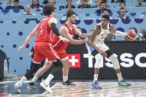 字母哥回應(yīng)申京：我即將迎來NBA第13個賽季 我已贏得了所有的一切