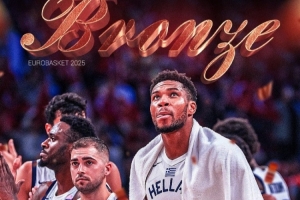 16年的等待！希臘男籃自2009年歐錦賽后再次在國(guó)際大賽上奪得獎(jiǎng)牌