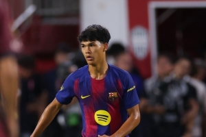 西媒：巴薩已開始著手德羅續(xù)約事宜，球員經(jīng)紀(jì)人昨日與德科會面