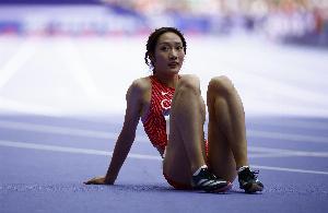 世錦賽女子200米預(yù)賽：李玉婷23秒64小組第8 陳妤頡23秒26小組第7