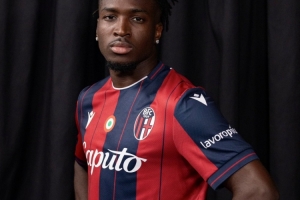 喬納森-羅：確實跟拉比奧特發(fā)生了一些事情，但現(xiàn)在已經(jīng)握手言和