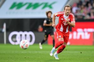 只有3名球員在歐冠為不同球隊(duì)打進(jìn)20球，分別是C羅、內(nèi)馬爾和凱恩