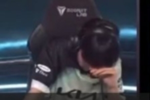 倒在臨門一腳！DK上單swioo和打野Lucid賽后落淚