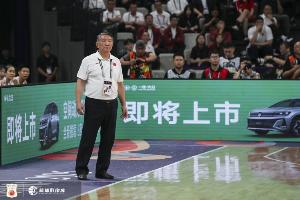 宮魯鳴：中國(guó)女籃的大門始終向最優(yōu)秀的球員敞開