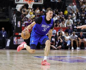 后東契奇時(shí)代進(jìn)攻何去何從？基德或讓弗拉格擔(dān)任控衛(wèi)效仿字母哥