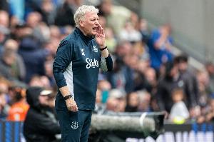 莫耶斯21次作客安菲爾德未取勝，創(chuàng)英超主帥在單一球場不勝紀(jì)錄