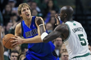 KG和司機(jī)誰更強(qiáng)？楊毅：類型不同 加內(nèi)特防守更厲害&司機(jī)進(jìn)攻更強(qiáng)