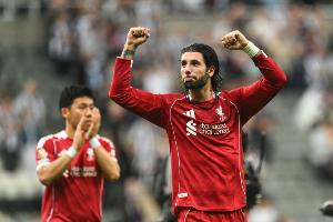 索博上半場進(jìn)攻三區(qū)傳球成功14次、奪得球權(quán)5次，均為隊內(nèi)最多