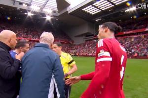 莫耶斯賽后找到裁判表達(dá)不滿，格拉利什也來抗議被皮克福德推走