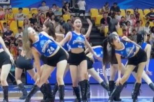 青春活力！媒體人曬NBL長(zhǎng)沙勇勝啦啦隊(duì)的舞蹈表演視頻