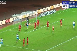 比賽第27分鐘，段劉愚任意球直接打進(jìn)球門，西海岸1-0領(lǐng)先梅州