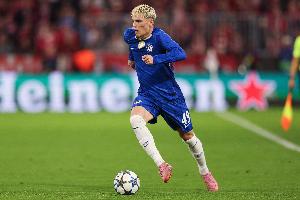 曼聯(lián)球迷辱罵加納喬：阿根廷來的貪財(cái)***，他不會(huì)再拿冠軍