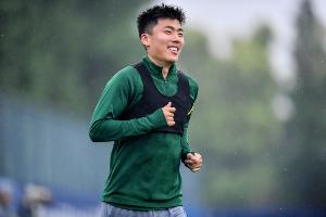 曾效力狼隊(duì)梯隊(duì)的何朕宇現(xiàn)身“蒙超”，打進(jìn)3球暫列射手榜第5位