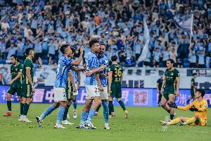 臺風(fēng)影響！記者：深圳今天休息，明天根據(jù)具體的情況安排訓(xùn)練計劃