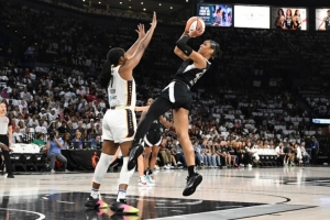 周二競彩籃球強(qiáng)檔：狂熱再戰(zhàn)客場 王牌反撲爭勝