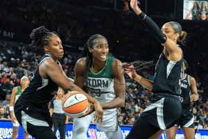 2025賽季美職女籃季后賽首輪回顧：四強(qiáng)逐鹿，激情四溢