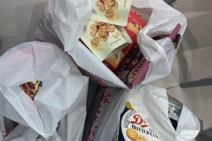 JDG工作人員分享選手動(dòng)態(tài)：已安全抵達(dá)深圳 物資已準(zhǔn)備好