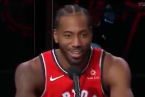 名場面！7年前的今天：小卡發(fā)布會自稱“Fun guy” 發(fā)出魔性笑聲