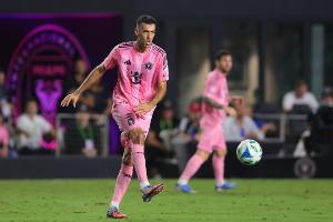 與“沉默巨人”說再見：讀懂布斯克茨，方能讀懂最深層的足球智慧