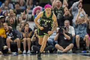 可惜外線不開！希德曼12中7空砍全隊(duì)最高19分 但三分4中0