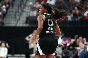 厥功至偉！杰基-楊14中9砍全場(chǎng)最高25分另5板4助 幫助王牌勝狂熱