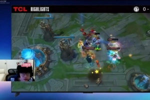 jiejie：給Wei加油心不誠(chéng)？因?yàn)閺椖唤oWei加油的沒(méi)有給JDG的多啊