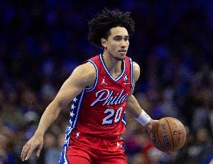 Shams：預(yù)計麥凱恩將接受右手拇指手術(shù) 并將缺席大約四到六周