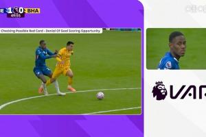 切爾西連場(chǎng)直紅！查洛巴防守最后一人犯規(guī)，被主裁直紅罰下！