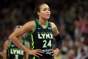 希望傷病無礙！科利爾15中8得17分6板3助3帽 關(guān)鍵球被搶斷