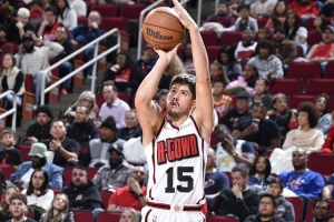 隊記：火箭可讓謝潑德常規(guī)賽時多出場練級 這樣季后賽才有突破