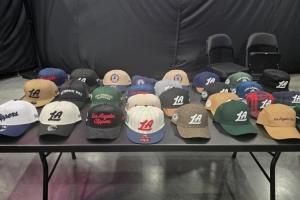 有你喜歡的嗎？美記曬快船新賽季為球迷準(zhǔn)備的主隊(duì)球帽