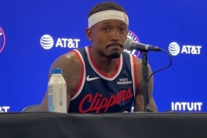 比爾：我100%想長留快船 我妻子就是洛杉磯的&我也很適應(yīng)這里